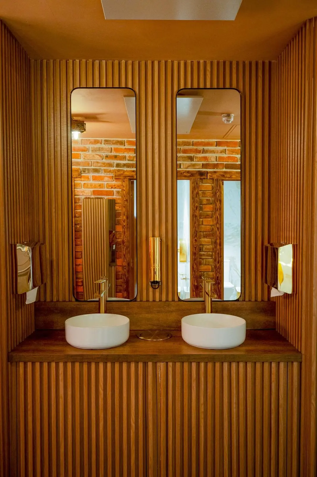 The finished washroom, BAH33