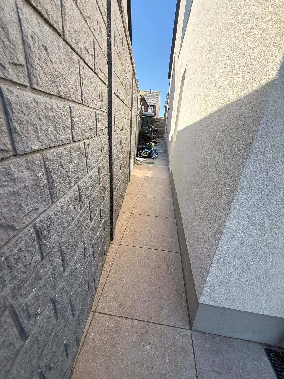 Porcelain side passage and new render